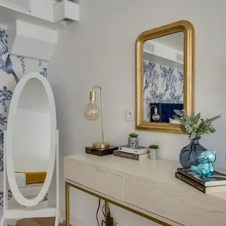 Appartamento Modern French Studio Charm In The City Parigi